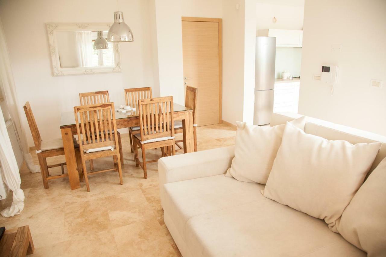 סטרוניאן Apartment In Villa, Near Piran מראה חיצוני תמונה